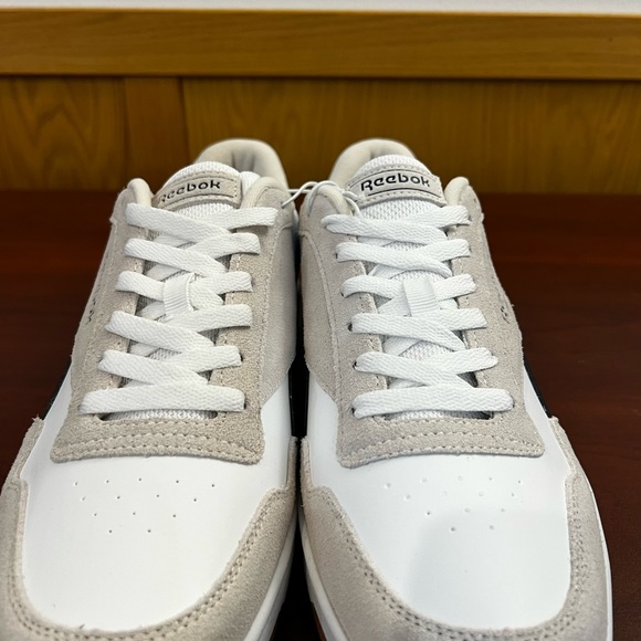 Reebok club c revenge sneakers New size 10.5 off white/grey/blue stripe - Picture 2 of 5